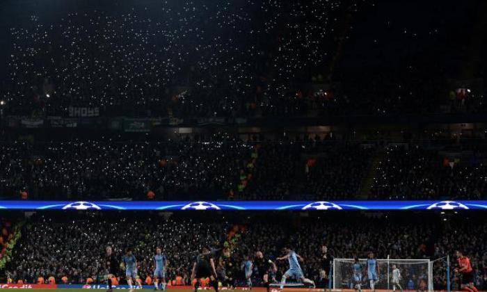 欧足联在欧洲冠军联赛比赛中对曼彻斯特市的冠军赛赛赛凯尔特队充电