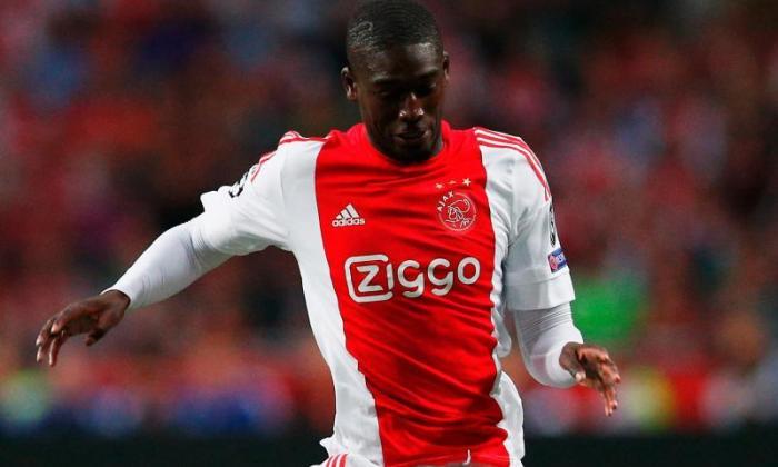 Ajax Youngster在Arsenal Loanee Yaya Sanogo进行了滑动 - '我比他更好！'