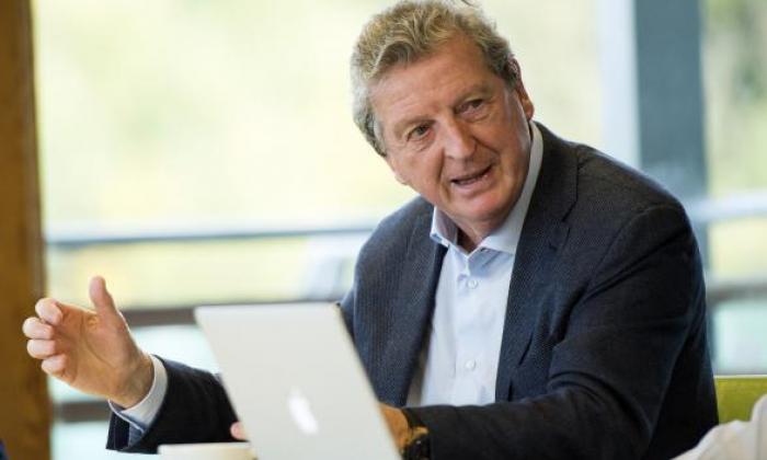 Roy Hodgson支持新英格兰老板Gareth SouthGate并揭示他热衷于返回管理层