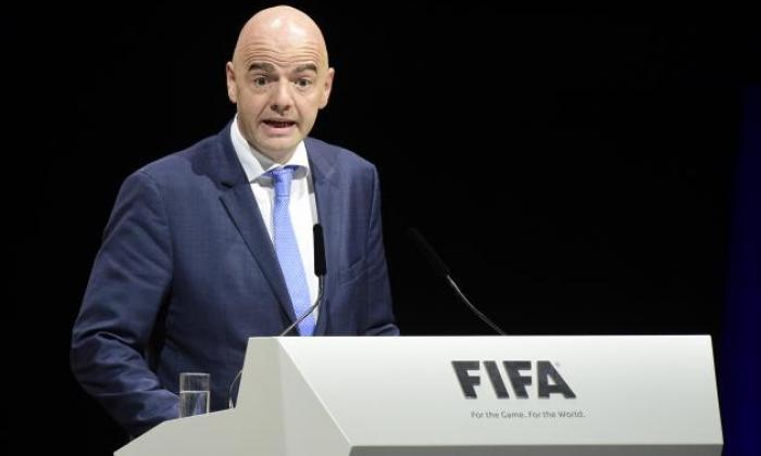 耻辱前FIFA总统SEPP BLOTS BLAST'不尊重'继承人Gianni Infantino
